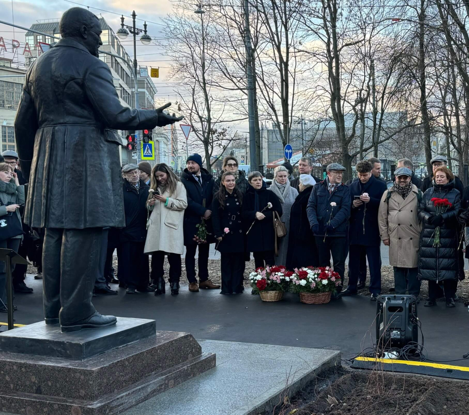 Открытие памятника адвокату В.Д. Спасовичу в Санкт-Петербурге в 2024 году